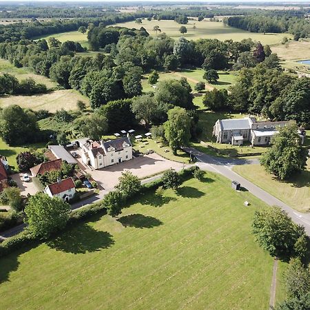מלון Oxborough The Bedingfeld Arms מראה חיצוני תמונה