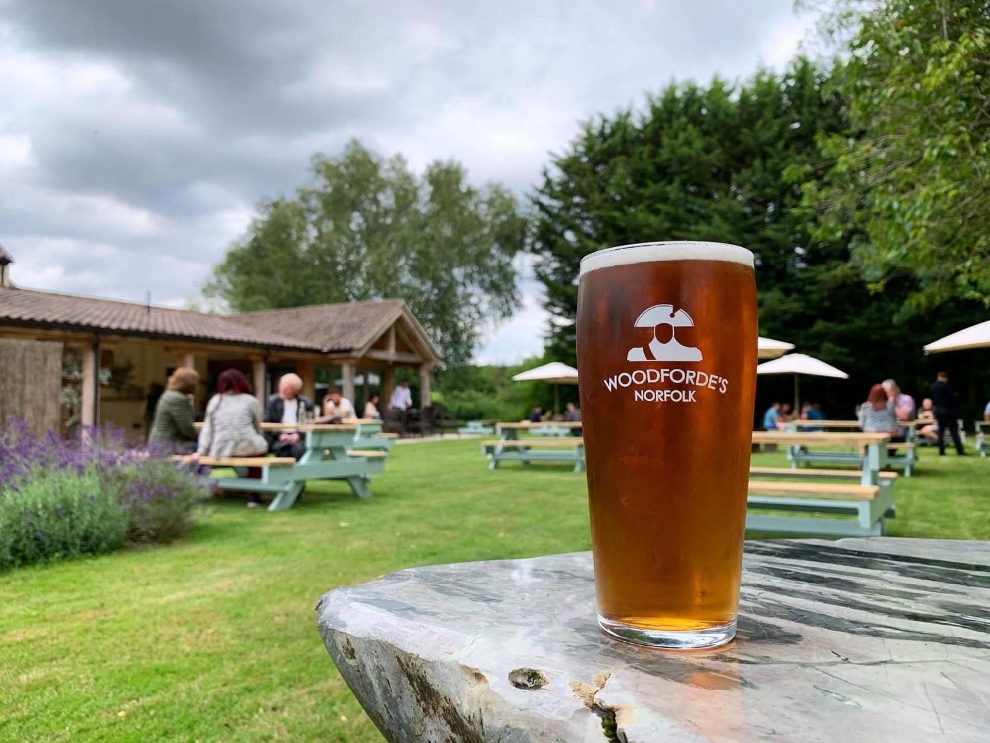 מלון Oxborough The Bedingfeld Arms מראה חיצוני תמונה